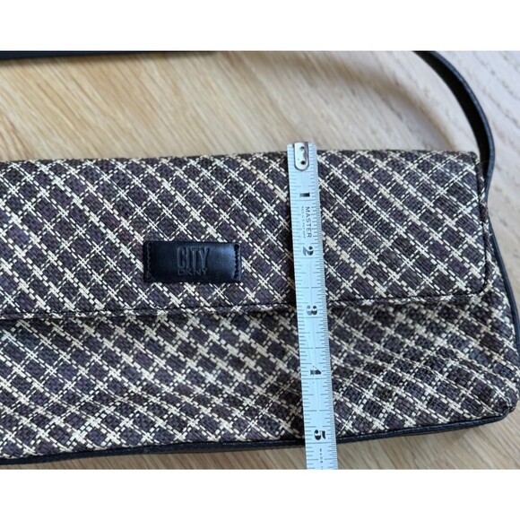 City DKNY Womens Woven Tweed Baguette Purse Black/Brown Small Shoulder Bag  Y2K - Picture 7 of 7
